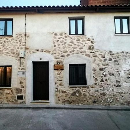 Casa Rural El Enebro 4 Estrellas Navamorcuende Eksteriør billede