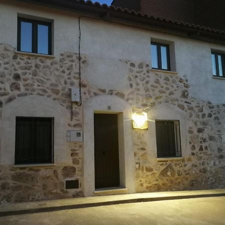 Casa Rural El Enebro 4 Estrellas Navamorcuende Eksteriør billede
