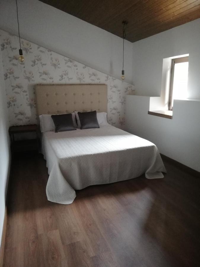 Casa Rural El Enebro 4 Estrellas Navamorcuende Eksteriør billede